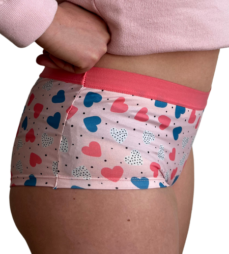 Kari Corazones (Brief)